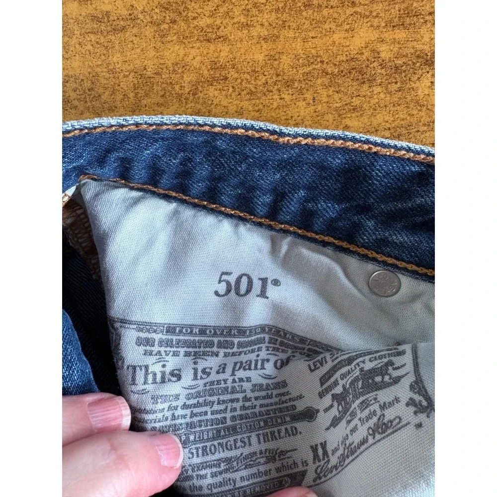 Levis Premium 501 Original Straight Leg Jeans Blue W24 L26‎ Medium Wash